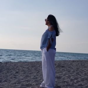 Meet your Posher, Genny